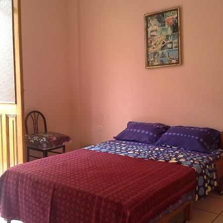 Hostal Yaki Ліма Номер фото